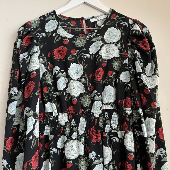 NA-KD Smocked Waist Printed Floral Midi Dress - Picture 6 of 7